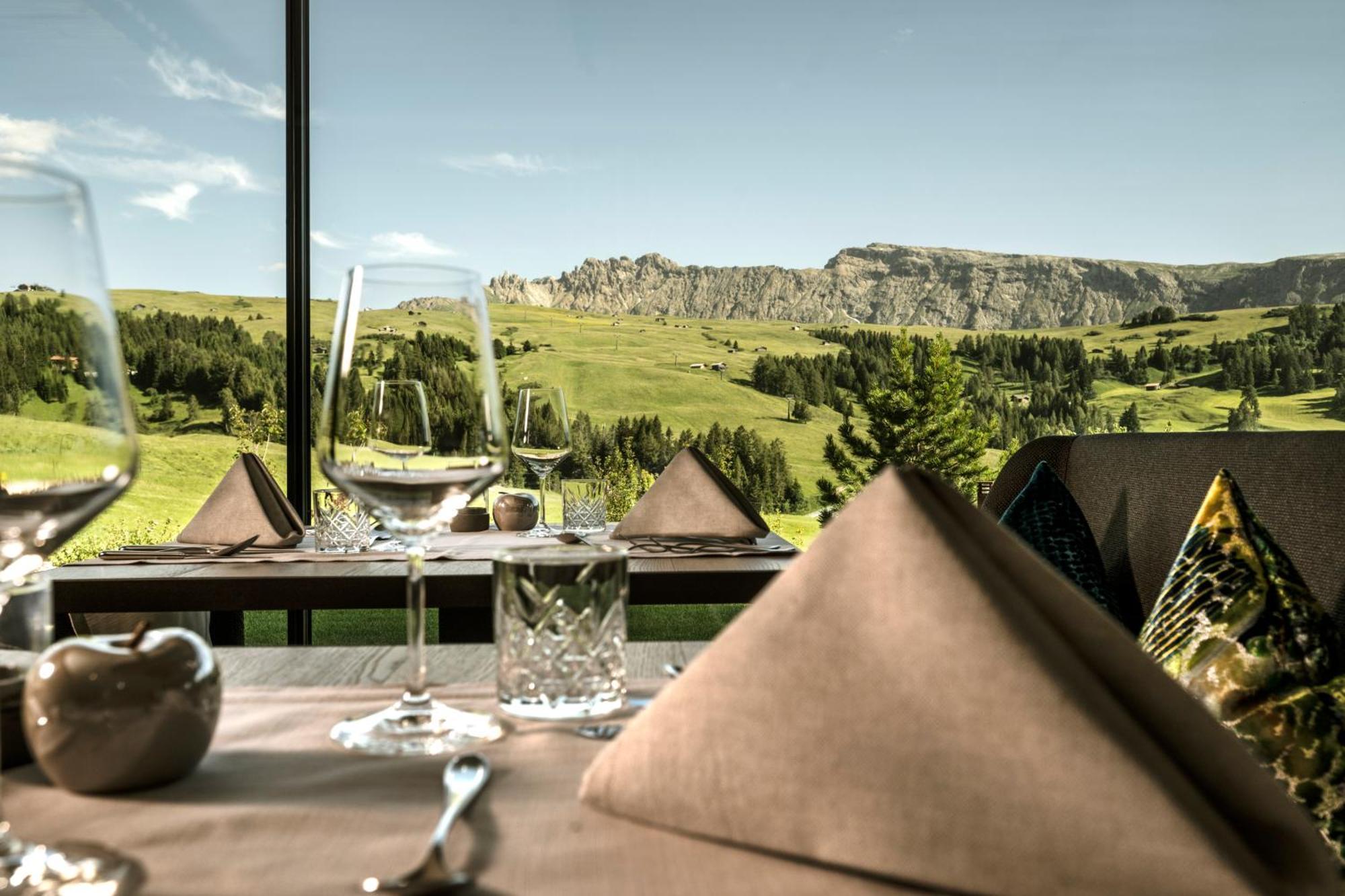 Hotel Schmung Seiser Alm Exteriör bild